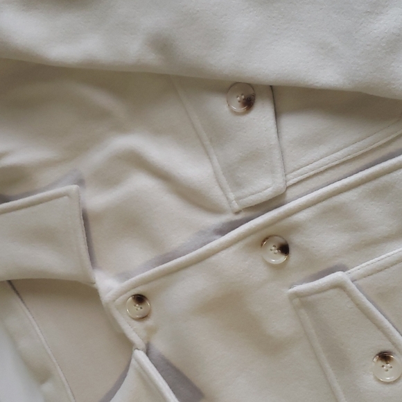 π₯HPπ₯π1 XL left New boutique white baggy shacket - Picture 17 of 17